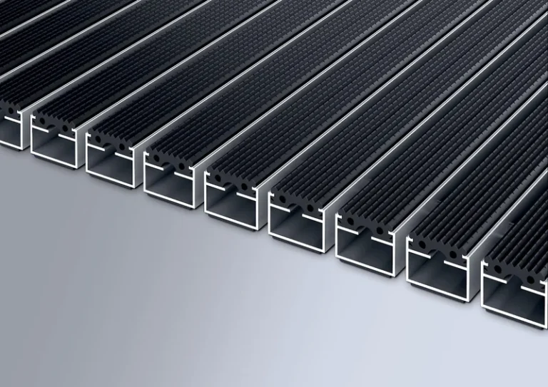 Produktansicht einer Emco Fußmatte mit der Original-Einlage "Gummi"